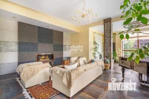 Дом 840м², 3-этажный, участок 35 сот.  