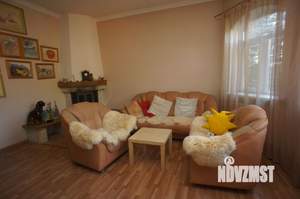 Коттедж 240м², 2-этажный, участок 13 сот.  