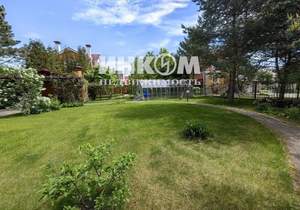 Дом 250м², 2-этажный, участок 12 сот.  
