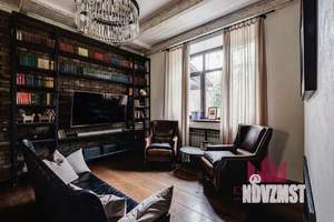 Коттедж 360м², 3-этажный, участок 19 сот.  