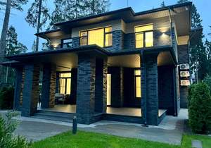 Дом 555м², 2-этажный, участок 13 сот.  