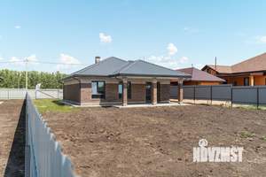 Дом 135м&sup2;, 1-этажный, участок 8 сот.  