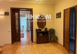 Дом 250м&sup2;, 2-этажный, участок 12 сот.  