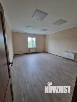 Дом 272м², 2-этажный, участок 4 сот.  