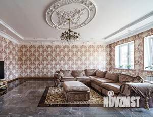 Дом 295м², 2-этажный, участок 19 сот.  