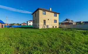 Дом 280м², 3-этажный, участок 10 сот.  