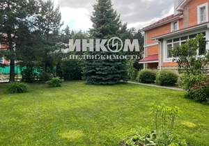 Дом 250м², 2-этажный, участок 12 сот.  