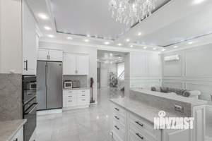 Дом 200м², 2-этажный, участок 9 сот.  