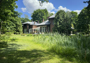 Дом 438м², 2-этажный, участок 120 сот.  