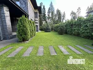 Дом 555м², 2-этажный, участок 13 сот.  