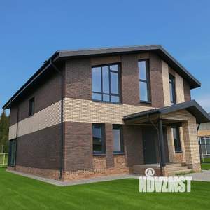 Коттедж 220м&sup2;, 2-этажный, участок 15 сот.  