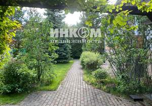 Дом 250м², 2-этажный, участок 12 сот.  