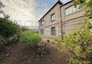 Дом 194м², 2-этажный, участок 15 сот.  