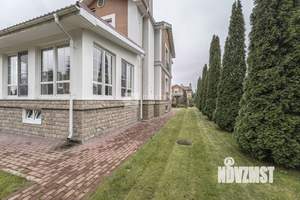 Дом 346м&sup2;, 2-этажный, участок 17 сот.  