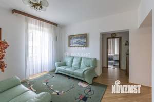 Дом 406м², 2-этажный, участок 15 сот.  