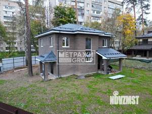 Дом 210м², 2-этажный, участок 9 сот.  