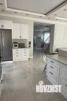 Коттедж 200м², 2-этажный, участок 8 сот.  