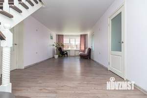 Коттедж 175м&sup2;, 2-этажный, участок 15 сот.  