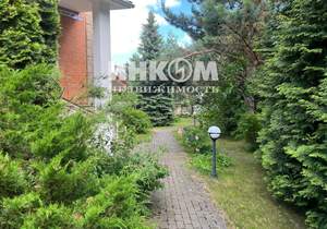 Дом 250м², 2-этажный, участок 12 сот.  