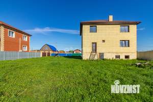 Дом 280м², 3-этажный, участок 10 сот.  