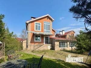Коттедж 270м², 2-этажный, участок 10 сот.  