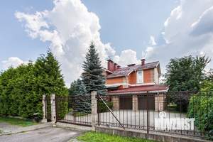 Коттедж 347м², 3-этажный, участок 12 сот.  
