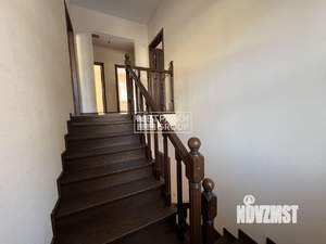 Дом 214м², 2-этажный, участок 9 сот.  