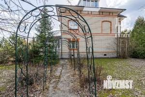 Дом 387м², 4-этажный, участок 20 сот.  