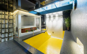 Дом 438м², 2-этажный, участок 120 сот.  