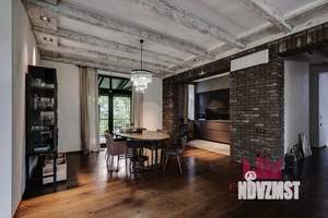 Коттедж 360м², 3-этажный, участок 19 сот.  