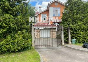 Дом 250м², 2-этажный, участок 12 сот.  