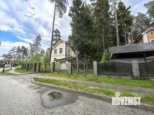 Дом 305м², 3-этажный, участок 17 сот.  