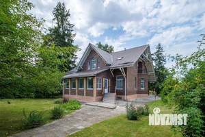 Коттедж 380м², 2-этажный, участок 26 сот.  