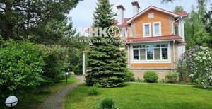 Дом 250м², 2-этажный, участок 12 сот.  