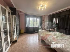 Дом 230м², 2-этажный, участок 8 сот.  