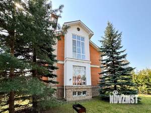 Коттедж 270м², 2-этажный, участок 10 сот.  
