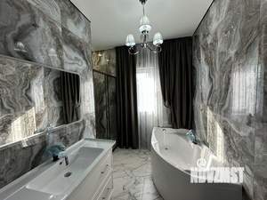 Дом 199м², 2-этажный, участок 10 сот.  