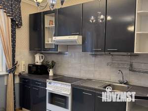 Коттедж 240м², 4-этажный, участок 21 сот.  