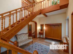 Дом 350м², 3-этажный, участок 40 сот.  