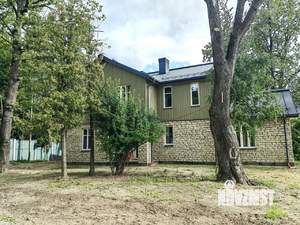 Коттедж 295м², 2-этажный, участок 10 сот.  