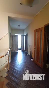 Таунхаус 180м², 2-этажный, участок 4 сот.  