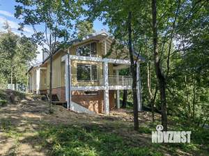 Коттедж 329м², 3-этажный, участок 8 сот.  