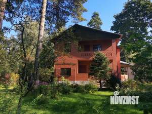 Коттедж 360м², 3-этажный, участок 13 сот.  