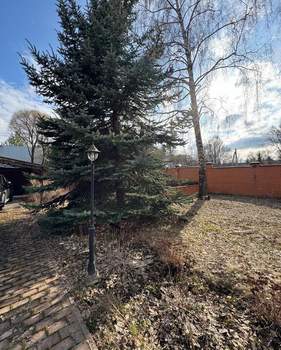 Дом 420м², 2-этажный, участок 15 сот.  