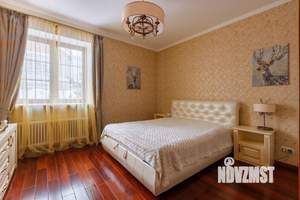 Дом 429м², 3-этажный, участок 50 сот.  