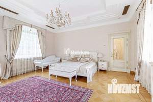 Коттедж 1200м², 3-этажный, участок 117 сот.  