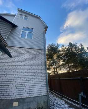 Дом 288м&sup2;, 3-этажный, участок 5 сот.  