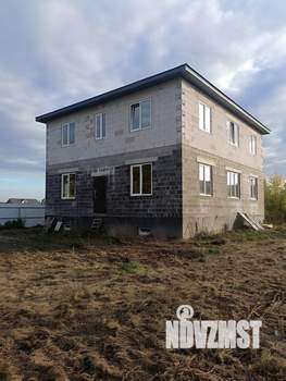 Коттедж 331м², 2-этажный, участок 10 сот.  