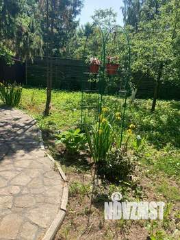 Дом 225м², 3-этажный, участок 8 сот.  