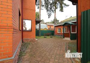 Дом 210м², 3-этажный, участок 8 сот.  